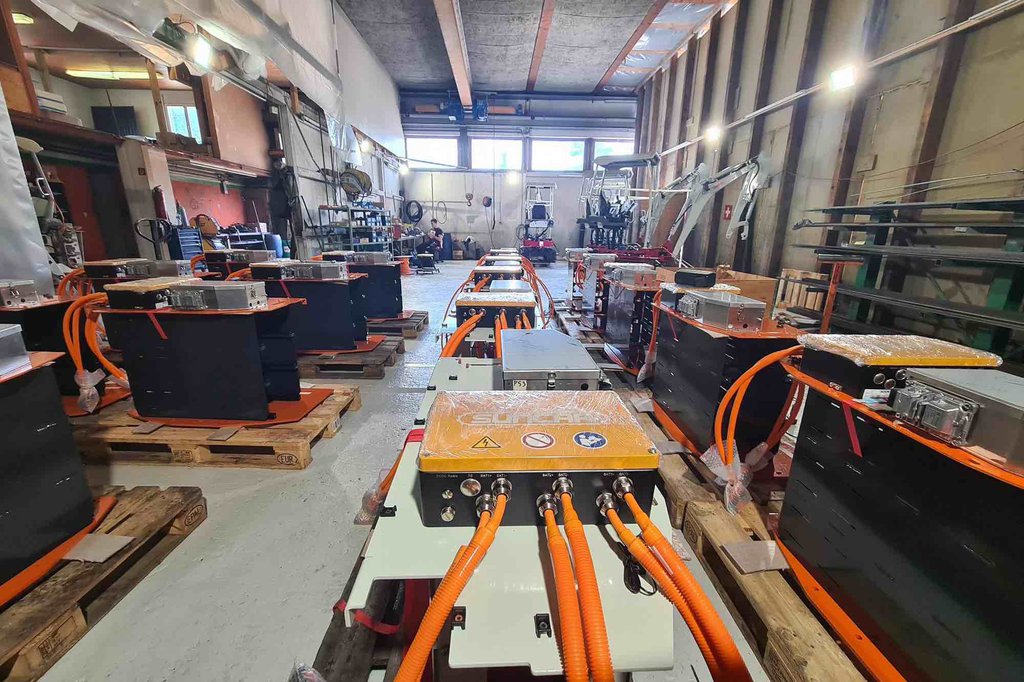 Mass manufacturing of electric escavators at SUNCAR